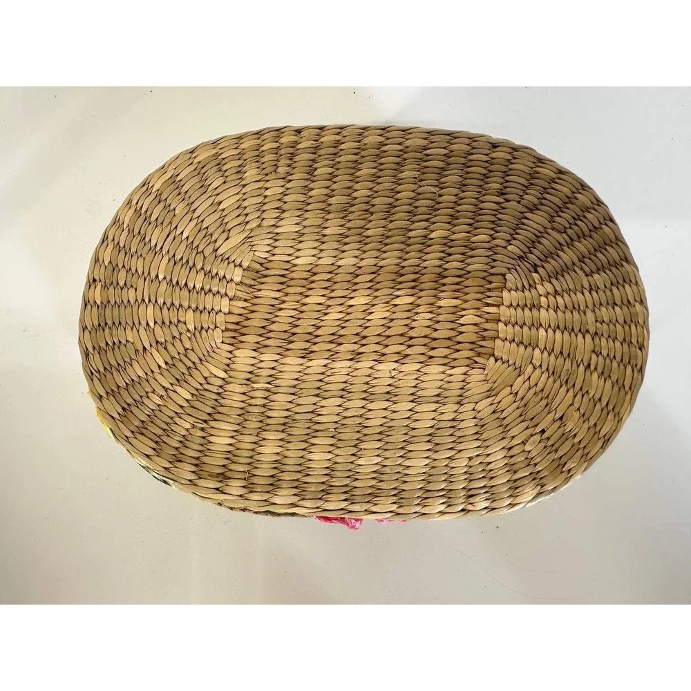 Vintage Nassau Bahamas Woven Straw Trinket Box Raffia Floral Embroidery 036(101)